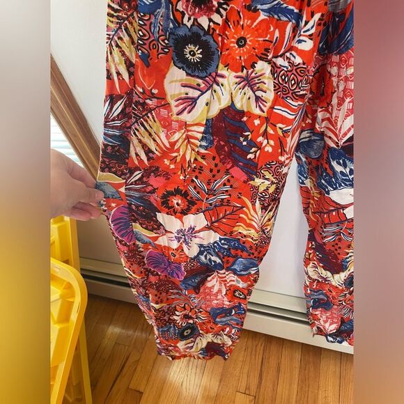 New! BOG Collective Strapless Floral Jumpsuit Romper, Tropical Flowy size XS - Picture 3 of 9